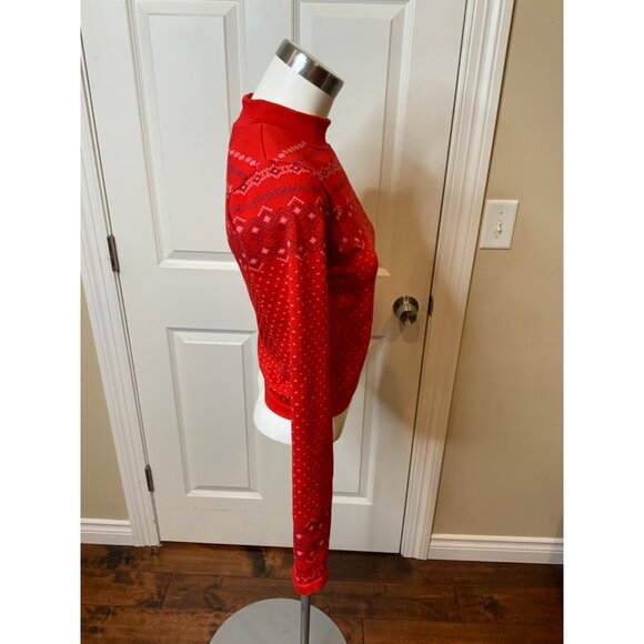Fabletics Red Snowflake Cloud Mock Neck Long Sleeve Dacquart Top Size L, NWT! - Picture 2 of 5